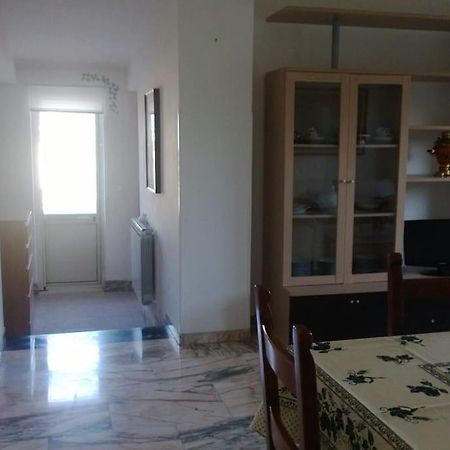 Girasole A Due Passi Dal Mare Apartment Минтурно Екстериор снимка